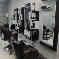 همکاری در آرایشگاه مردانه