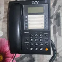 تلفن رو میزی