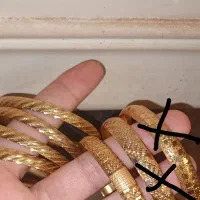 مقداری طلا درحدنو