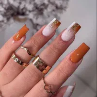 آموزش کاشت ناخن مژه رنگ لایت میکاپ شنیون پیرایش|خدمات آموزشی|کرج, گوهردشت|دیوار