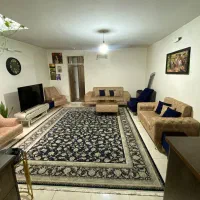 خانه ویلایی به همراه مغازه