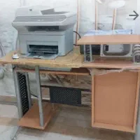 میز تحریر و کامپیوتر محکم ام دی آف اسکلت فلزی
