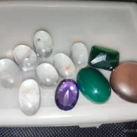 تعدادی نگین انگشتر با تعدادی تسبیح|کلکسیون اشیاء عتیقه|اراک, |دیوار