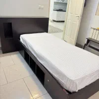 تخت یکنفره باکس و ویترین دار به همراه تشک رویال