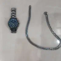 ساعت و گردنبند