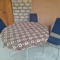 میز و صندلی