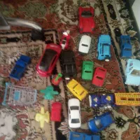 تعدادی ماشین اسباب بازی