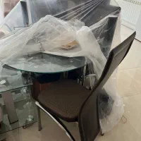 میز نهار خوری شیشه ای