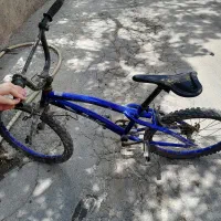 فروش سه عدد دوچرخه نیاز به تعمیر