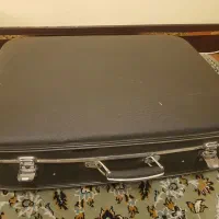 چمدون قدیمی