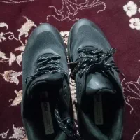 کفش هوکا|کیف، کفش، کمربند|کورین, |دیوار