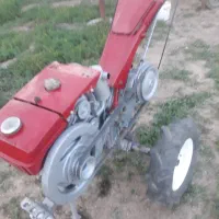 یک دستگاه تیلر میتسوبیشی ژاپن ۴و نیم