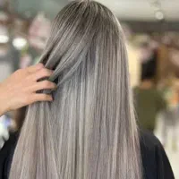 مدل برای رنگ مو