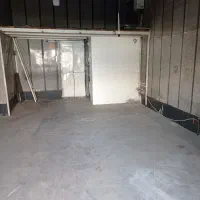 تعدادی اتاق جهت انبار مواد غذایی و سیگار