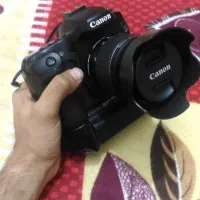 کنون ۴۰ دی تمیز و سالم همراه با باتری گریپ