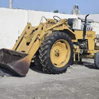 تراکتور بیل عقب رومانی