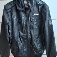 کاپشن|لباس|آباده, |دیوار