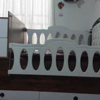 تخت کودک و نوجوان