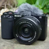 دوربین سونی ZVE10 بالنز