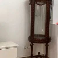 ویترین گنجه گرد