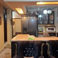 ۹۰متری/طبقه۴ از ۵/لوکیشن عالی/تمیز وشیک