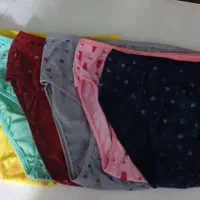 لباس زیرزنانه|لباس|قرچک, میرزائی جنوبی|دیوار