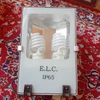 پرژکتور دو لامپی بزرگ