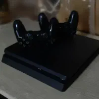 ps4 اسلیم ۵۰۰ گیگ کپی خور دو دسته در حد آک