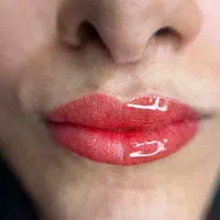 میکرو پیکمنتیشن ابرو و شیدلب و رفع تیرگی لب|خدمات آرایشگری و زیبایی|بندرعباس, |دیوار