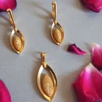 نیم ست شیک و محکم  کاملا نو و استفاده نشده