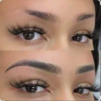 مدل برای انجام میکرو بلیدینگ زیر نظر مربی