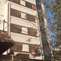 ۱۷۰ متر ویلایی/بر بلوار کاج/مناسب مشاغل و سکونت