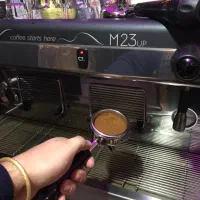 دستگاه اسپرسوجیمبالی درحدنوهمراه۲اسیاب،یخچال،کینو