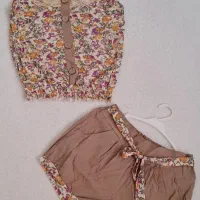 تاپ و شورتک وارداتی دخترانه فقط ۳۹۵ تومان