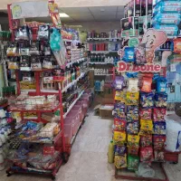 به یک نیروی کار جهت کار در سوپرمارکت نیازمند یم