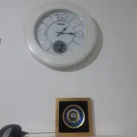 ساعت دیواری سفید