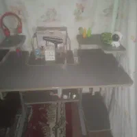 میز تحریر و میز و اینه