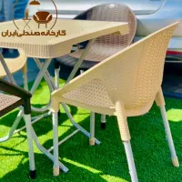 میز و صندلی پلاستیکی طرح شیدا نهارخوری باغی کافه