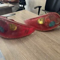 چراغ یا خطر عقب ۲۰۶ مدل بالایی بدون کوچکترین ایراد