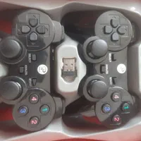 دسته بازی باتری خور وایرلس (بی سیم)