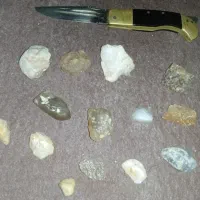 تعدادی سنگ قیمتی(اجرام آسمانی). الماس .کهربا|جواهرات|سنقر, |دیوار