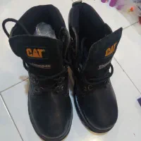 کفش برند CAT