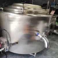 دیگ ۳۰۰ لیتری خورش پز صنعتی استیل