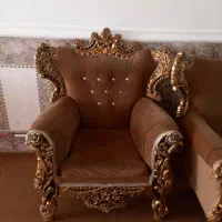 مبل هفت نفره همراه با میز عسلی