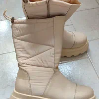 یه جعفت بوت دخترانه سایز 39و کتانی اسپرت سایز 37