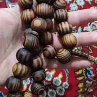 تسبیح بلوط نایاب زاگرس