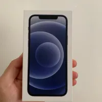اپل iPhone 12 با حافظهٔ ۱۲۸ گیگابایت