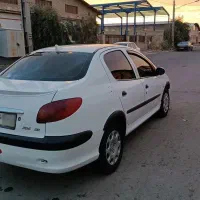 ۲۰۶صندوق دار عروسک