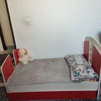 تخت بچه گانه|تخت و صندلی بچه|رباط‌کریم, رباط‌کریم|دیوار