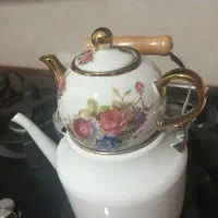 کتری لعابی وکاسه طلاکوب
